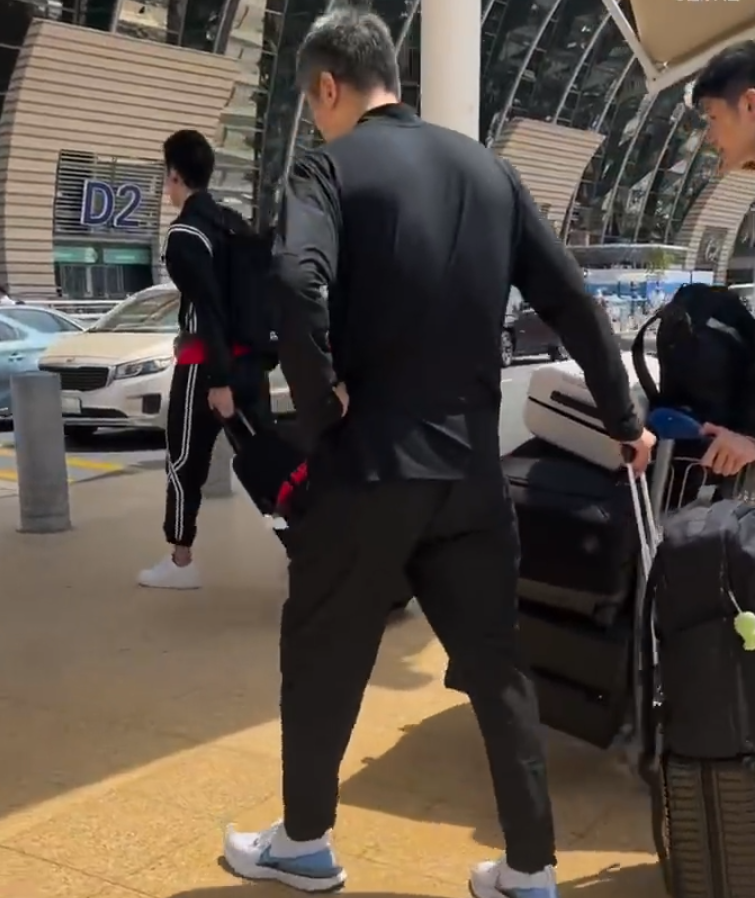 决赛中, src