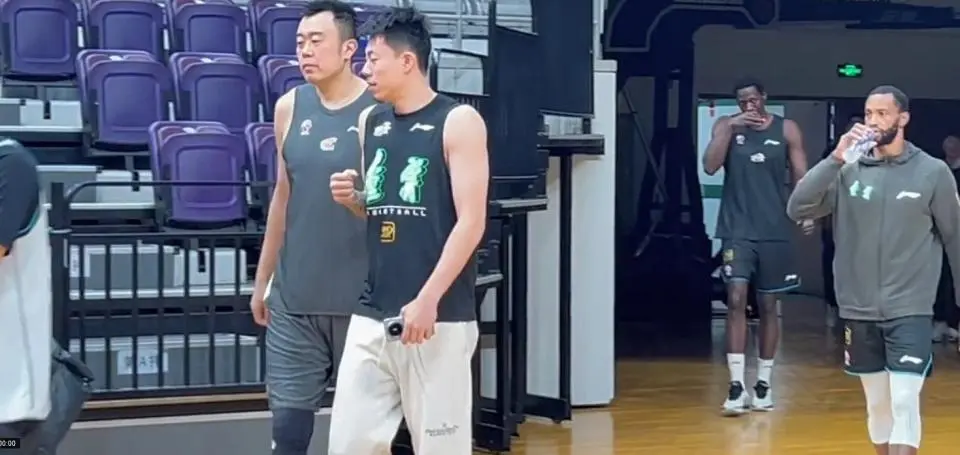 变动不少, 张镇麟存在, 吉林男篮爆