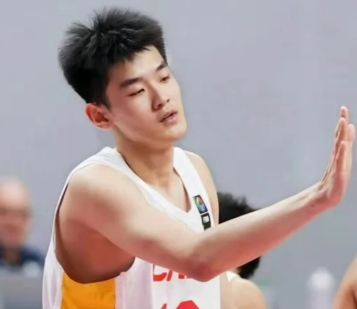 其中篮板与, 广东男篮, http